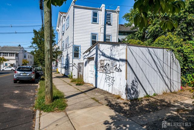 172 Hamilton Street, New Brunswick, NJ 08901