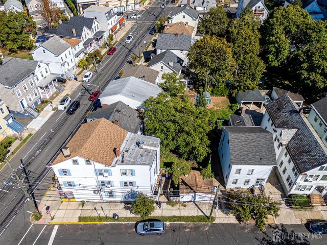 172 Hamilton Street, New Brunswick, NJ 08901