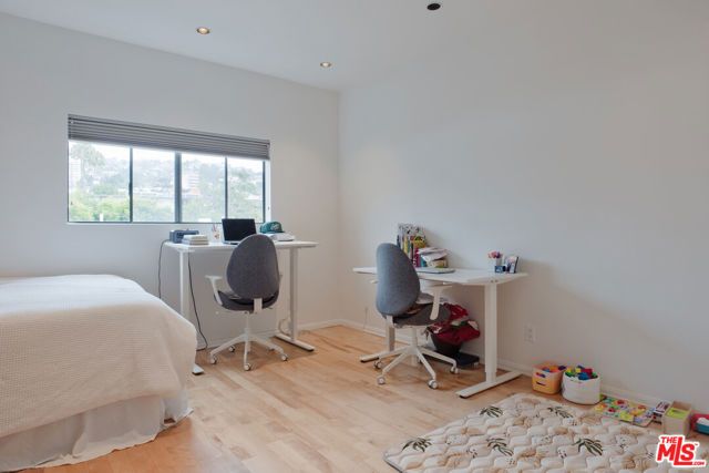 832 Palm Avenue 206, West Hollywood, CA 90069