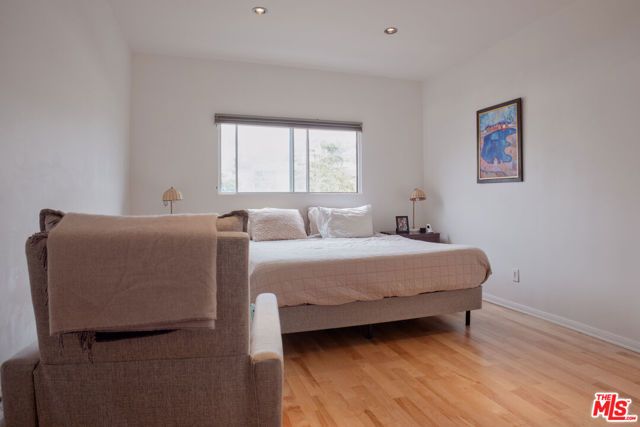 832 Palm Avenue 206, West Hollywood, CA 90069
