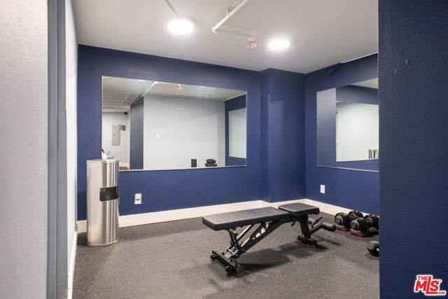 832 Palm Avenue 206, West Hollywood, CA 90069