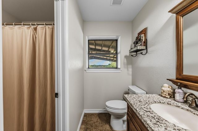 4200 Fm 2546, El Campo, TX 77437