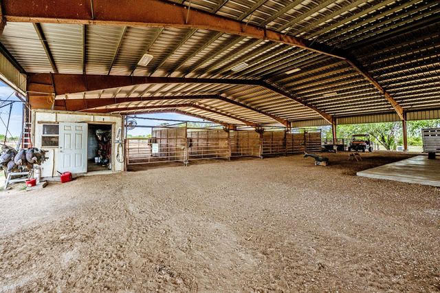 4200 Fm 2546, El Campo, TX 77437