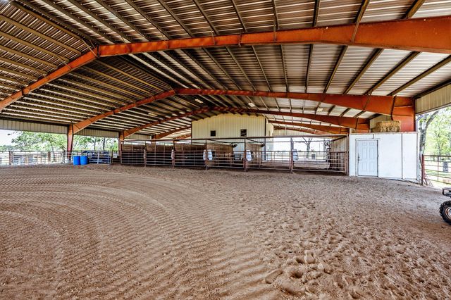 4200 Fm 2546, El Campo, TX 77437