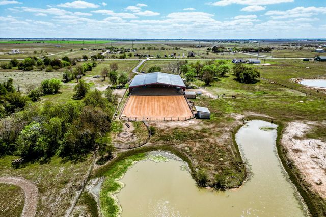 4200 Fm 2546, El Campo, TX 77437