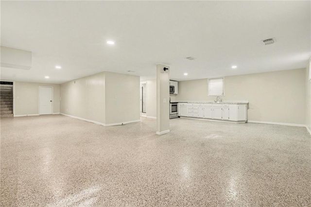 504 S Hunter Street, Independence, MO 64050