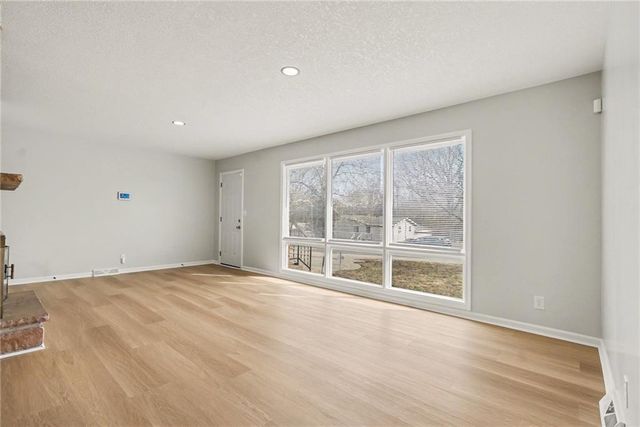 504 S Hunter Street, Independence, MO 64050