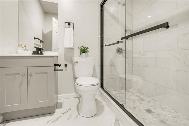 504 S Hunter Street, Independence, MO 64050