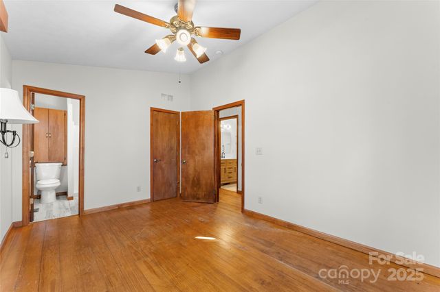 550 Kinross Drive, Flat Rock, NC 28731