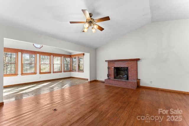 550 Kinross Drive, Flat Rock, NC 28731
