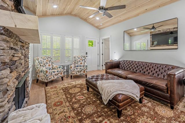 164 Acorn Lane, Warne, NC 28909