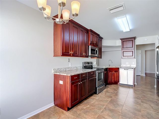 9718 PLEASANT RUN WAY, Tampa, FL 33647