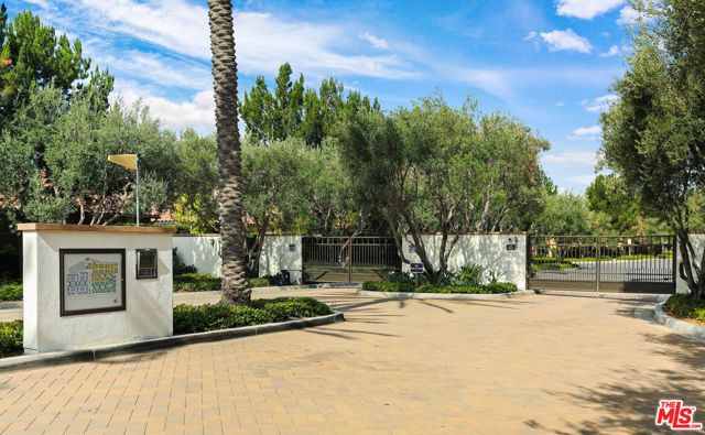 172 Burgess, Irvine, CA 92618