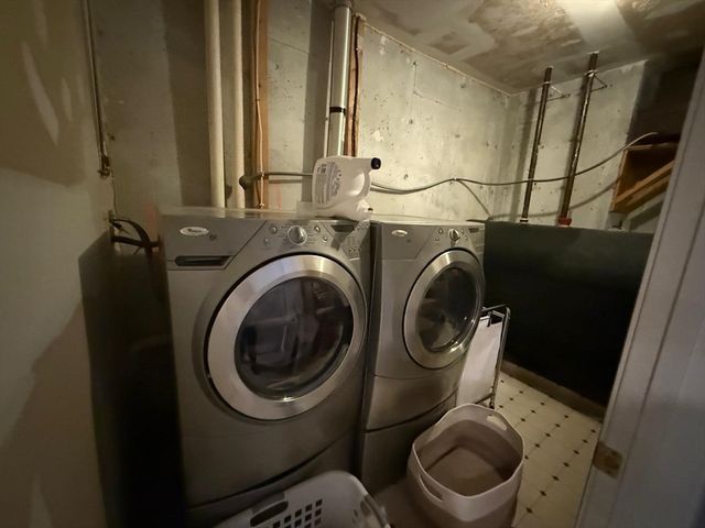 184 Bishops Forest Dr 184, Waltham, MA 02452