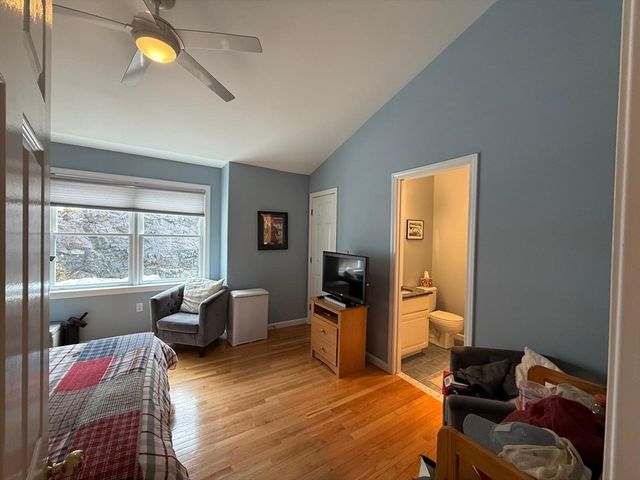 184 Bishops Forest Dr 184, Waltham, MA 02452