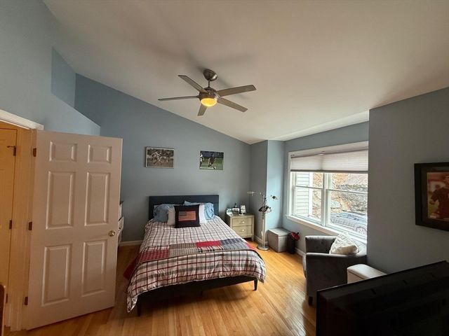 184 Bishops Forest Dr 184, Waltham, MA 02452