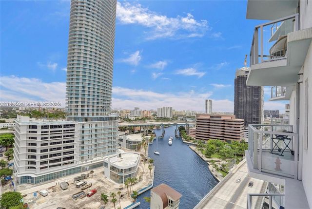 185 SW 7th St 1600, Miami, FL 33130