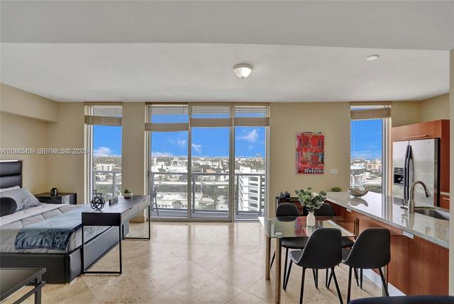 185 SW 7th St 1600, Miami, FL 33130