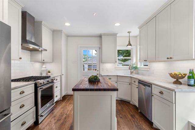 7119 Vivian Avenue, Dallas, TX 75223