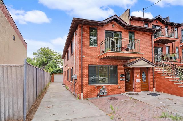 12-10 27th Avenue, Astoria, NY 11102