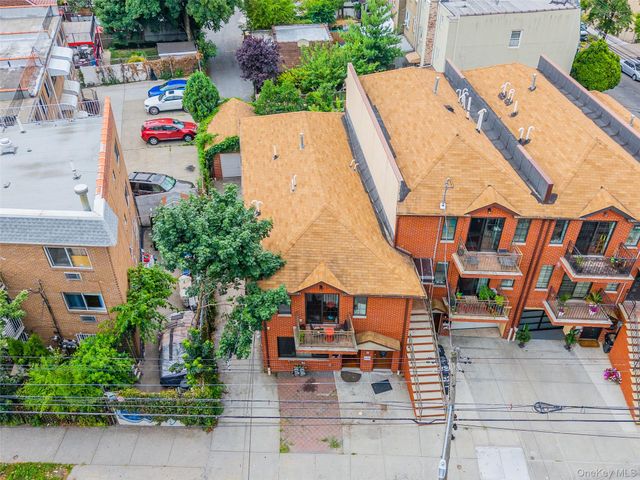 12-10 27th Avenue, Astoria, NY 11102