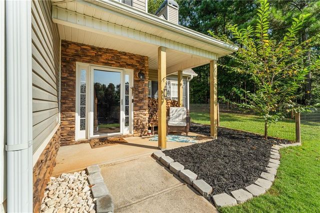 117 Walkers Pond Drive, Villa Rica, GA 30180