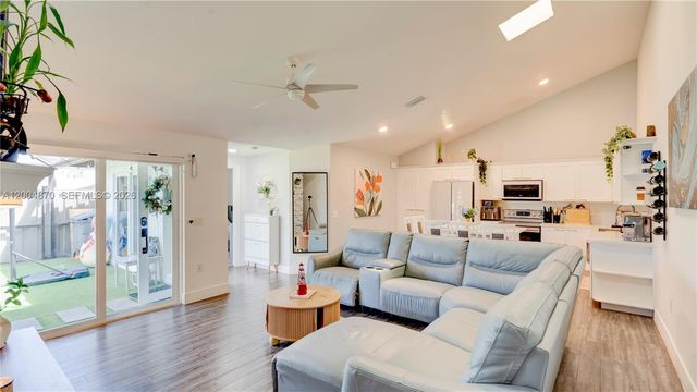 9604 Boca Gardens Pkwy A, Boca Raton, FL 33496