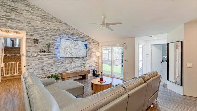 9604 Boca Gardens Pkwy A, Boca Raton, FL 33496
