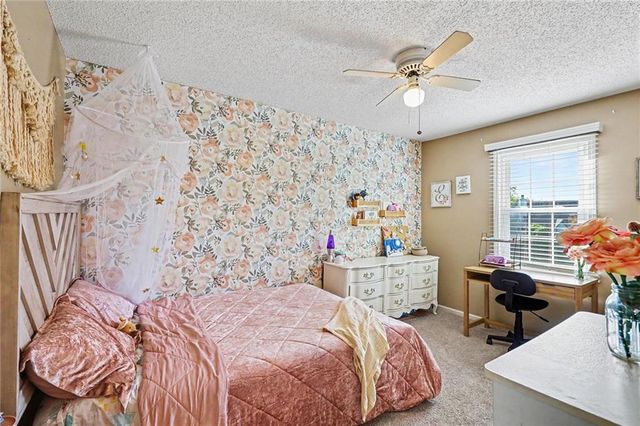 11634 Earnshaw Street, Overland Park, KS 66210