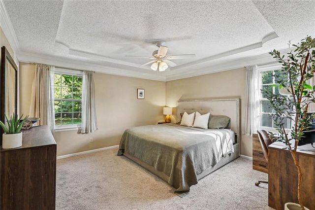 11634 Earnshaw Street, Overland Park, KS 66210