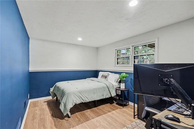 11634 Earnshaw Street, Overland Park, KS 66210