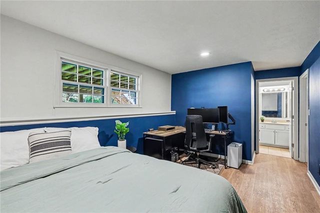 11634 Earnshaw Street, Overland Park, KS 66210