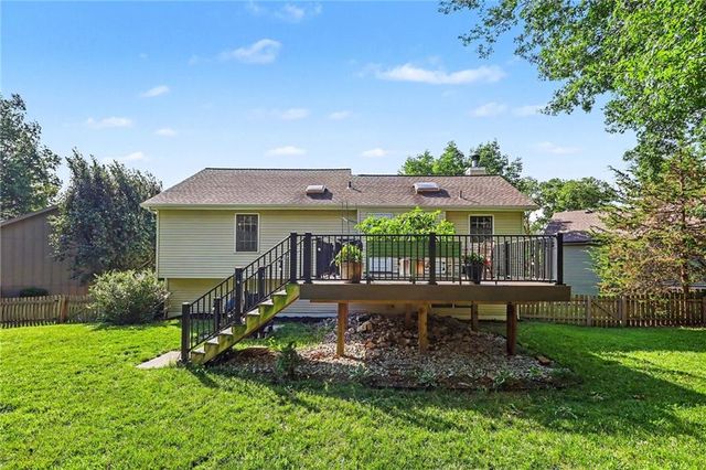 11634 Earnshaw Street, Overland Park, KS 66210