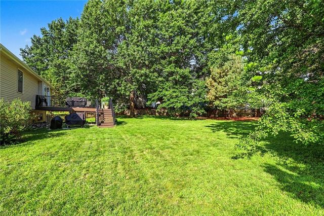 11634 Earnshaw Street, Overland Park, KS 66210