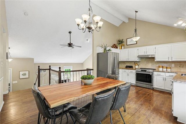 11634 Earnshaw Street, Overland Park, KS 66210