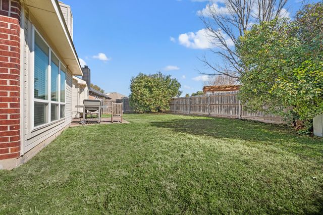 8116 Chamizal Drive, Fort Worth, TX 76137