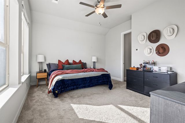 325 Foxthorne Way, Little Elm, TX 75068