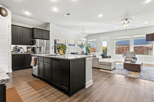 325 Foxthorne Way, Little Elm, TX 75068