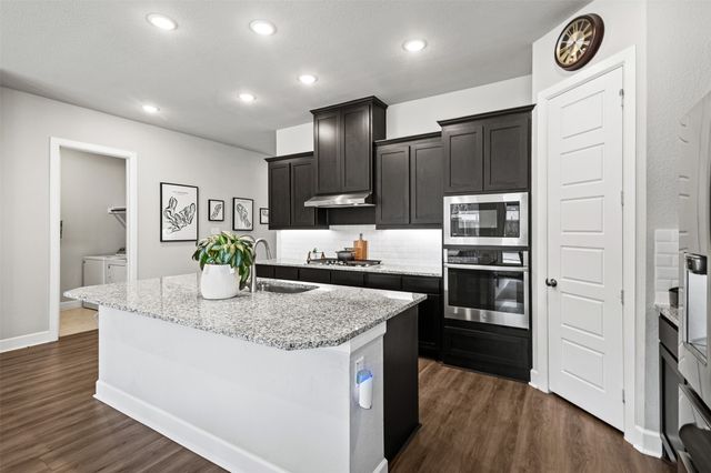 325 Foxthorne Way, Little Elm, TX 75068