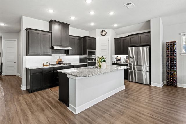 325 Foxthorne Way, Little Elm, TX 75068