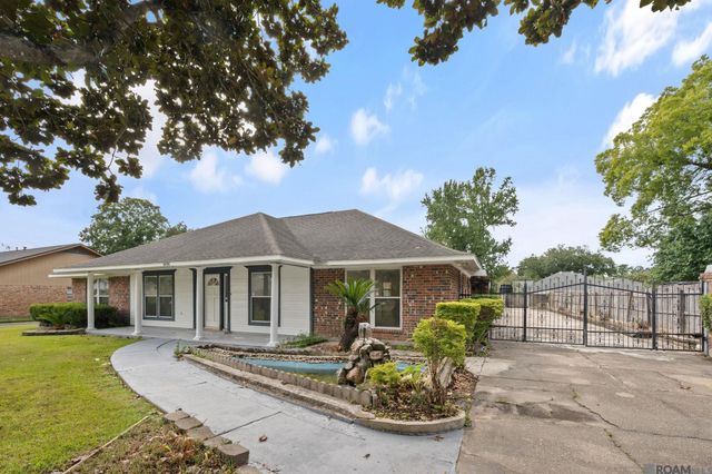 1434 Charing Cross Dr, Baton Rouge, LA 70810