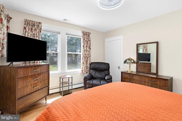300 2ND AVE SW, Glen Burnie, MD 21061