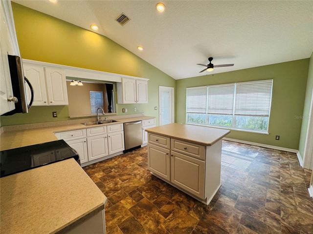 2656 SW 20TH CIRCLE, Ocala, FL 34471