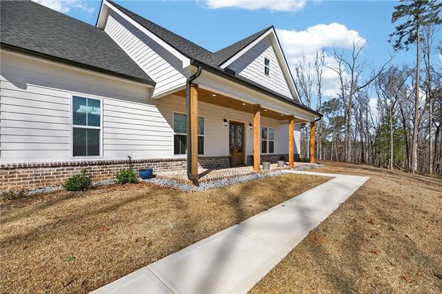 433 Old Roanoke Road, Bowdon, GA 30108