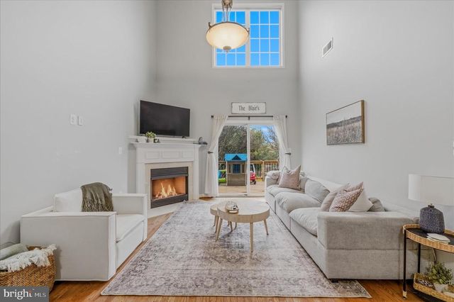 220 W RIDGE CT, Warrenton, VA 20186