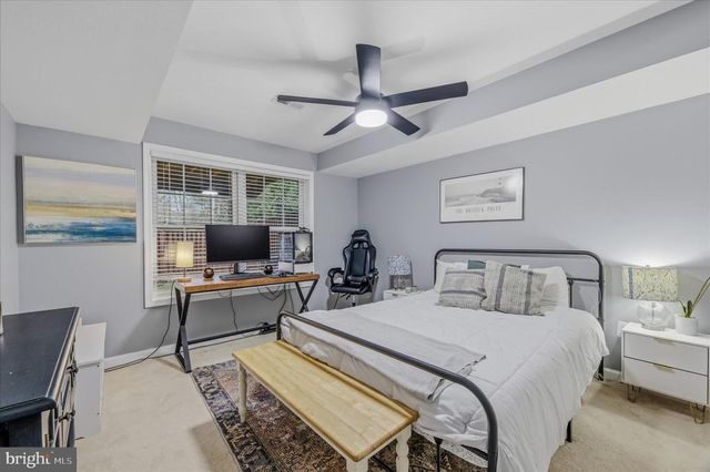 220 W RIDGE CT, Warrenton, VA 20186