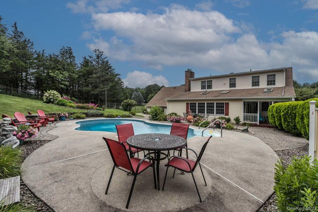 1 Cedar Hill Drive, Warwick, NY 10990
