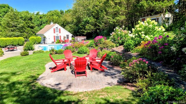 1 Cedar Hill Drive, Warwick, NY 10990