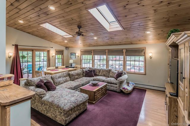 1 Cedar Hill Drive, Warwick, NY 10990