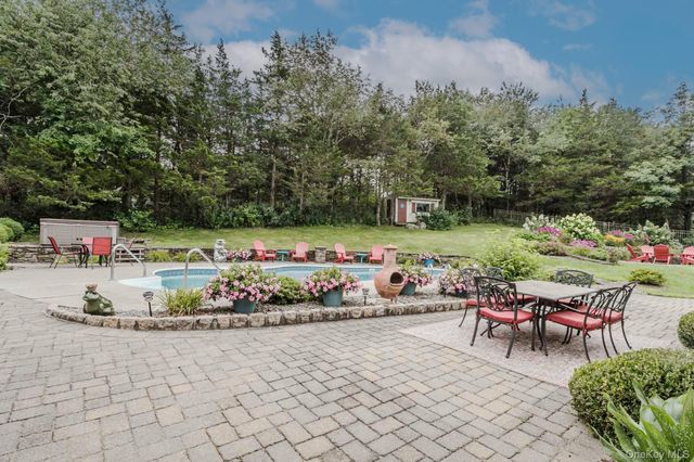 1 Cedar Hill Drive, Warwick, NY 10990